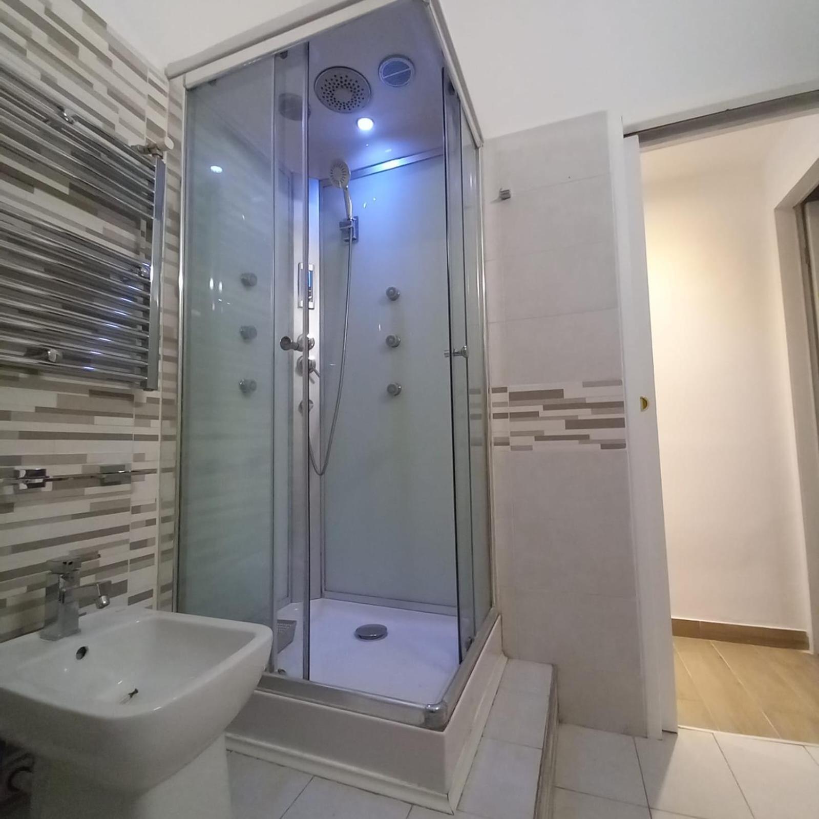 A Casa Di Lori Apartment Palermo Luaran gambar