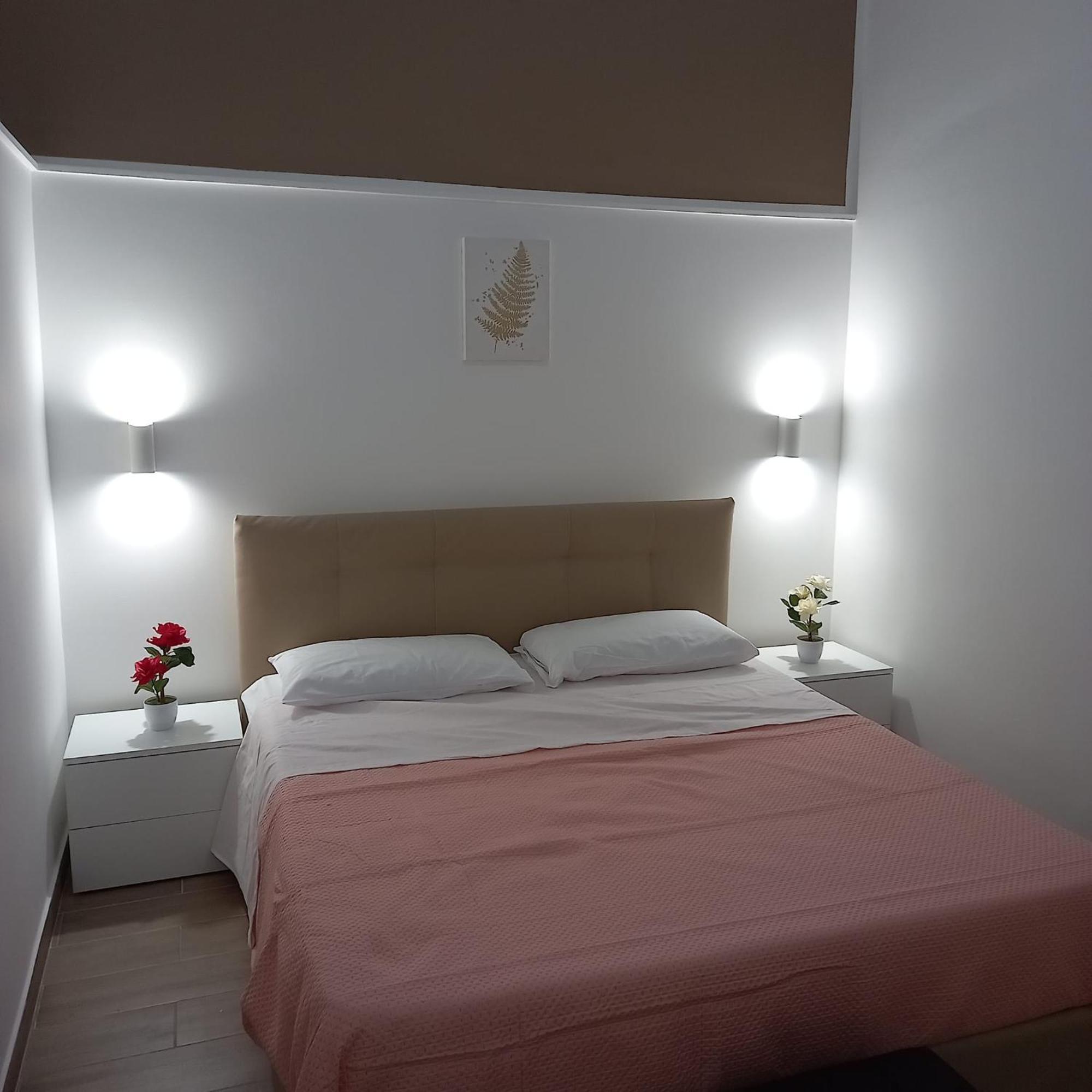 A Casa Di Lori Apartment Palermo Luaran gambar