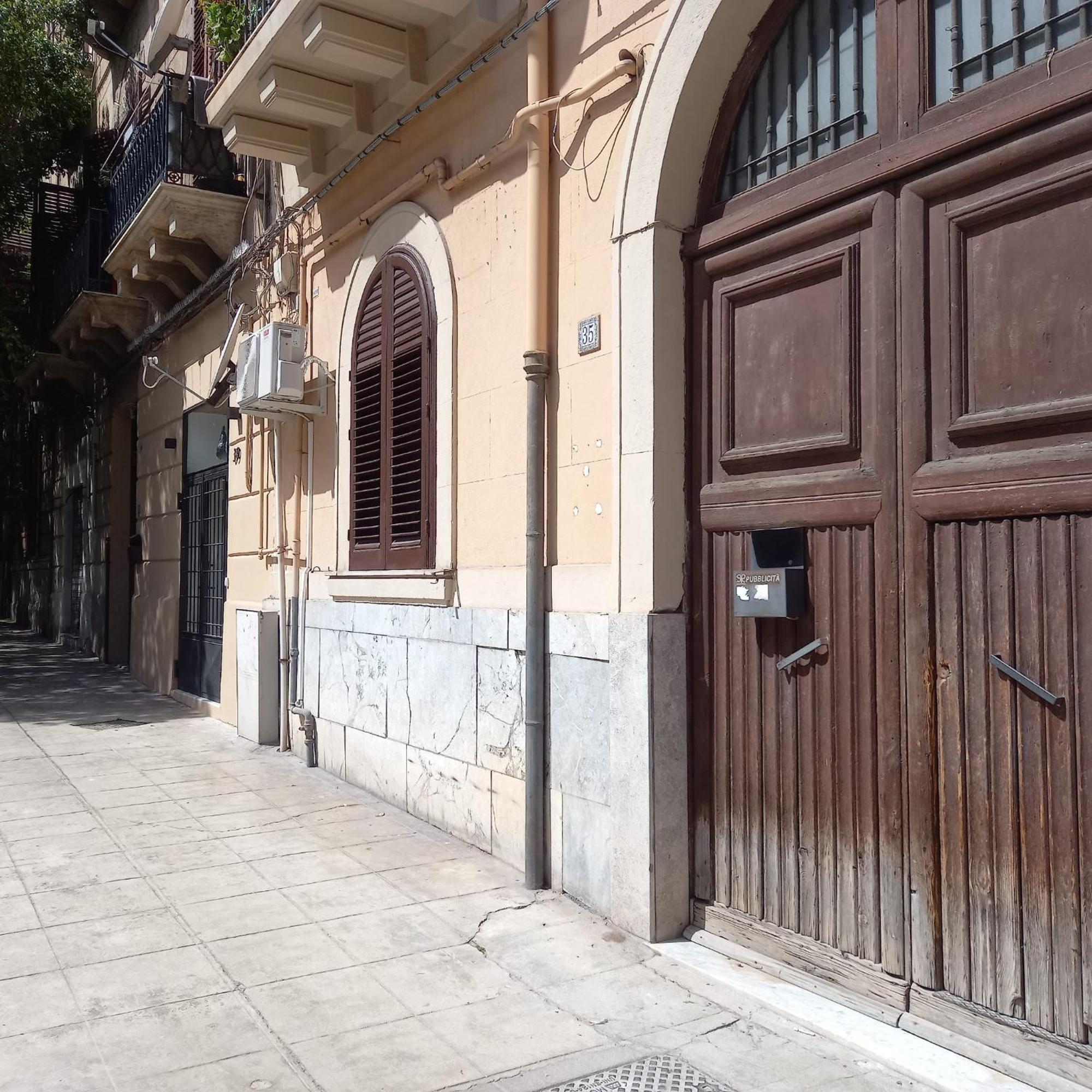 A Casa Di Lori Apartment Palermo Luaran gambar